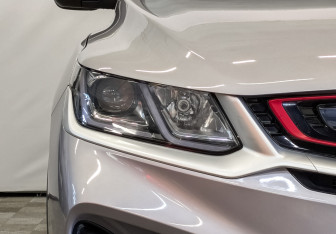 Подержанный автомобиль Geely Coolray 2023 года (17 фото)