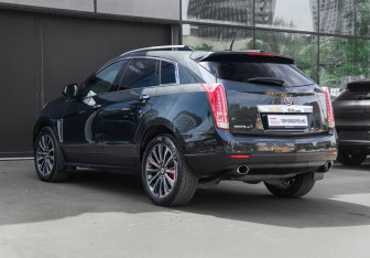 Подержанный автомобиль Cadillac SRX 2014 года (6 фото)