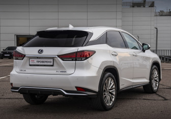 Подержанный автомобиль Lexus RX 2020 года (5 фото)
