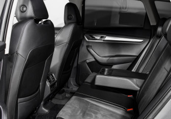 Подержанный автомобиль Skoda Karoq 2020 года (16 фото)