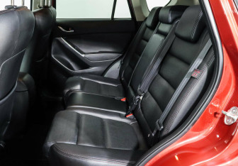Подержанный автомобиль Mazda CX-5 2015 года (15 фото)