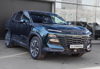 Подержанный автомобиль Jetour Dashing 2023 года (3 фото)