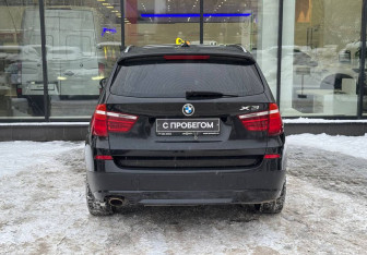 Подержанный автомобиль BMW X3 2013 года (7 фото)