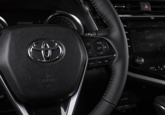 Подержанный автомобиль Toyota Camry Sedan 2019 года (17 фото)