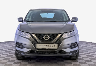Подержанный автомобиль Nissan Qashqai 2021 года (2 фото)