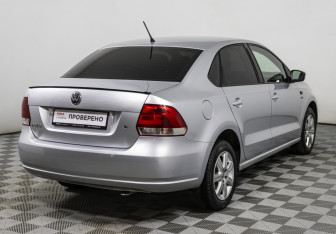 Подержанный автомобиль Volkswagen Polo Sedan 2013 года (5 фото)