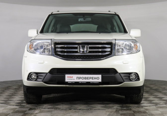 Подержанный автомобиль Honda Pilot 2014 года (2 фото)