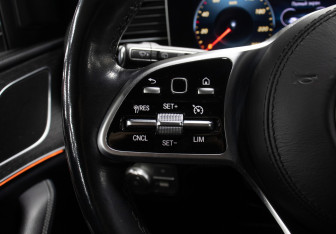 Подержанный автомобиль Mercedes-Benz GLE 2021 года (22 фото)