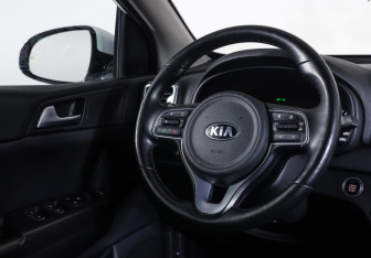 Подержанный автомобиль Kia Sportage 2018 года (12 фото)