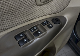 Подержанный автомобиль Hyundai Tucson 2008 года (12 фото)