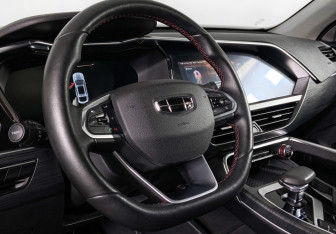 Подержанный автомобиль Geely Tugella 2021 года (16 фото)