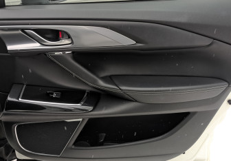 Подержанный автомобиль Mazda CX-9 2021 года (23 фото)