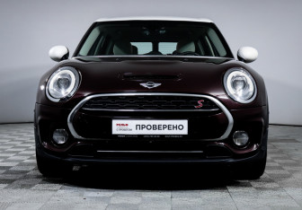 Подержанный автомобиль MINI Clubman Wagon 2017 года (2 фото)