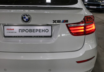 Подержанный автомобиль BMW X6 M 2012 года (36 фото)