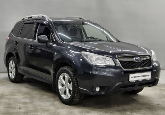 Подержанный автомобиль Subaru Forester Suv 2014 года (3 фото)