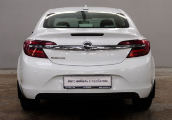 Подержанный автомобиль Opel Insignia Sedan 2014 года (6 фото)