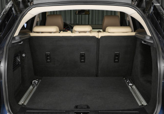 Подержанный автомобиль Land Rover Range Rover Evoque 2015 года (6 фото)