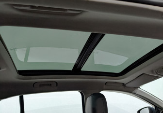 Подержанный автомобиль Citroen C5 Aircross 2022 года (21 фото)