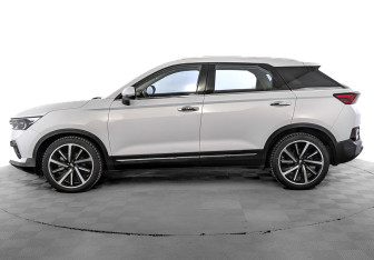 Подержанный автомобиль FAW Bestune T77 2022 года (9 фото)