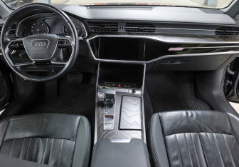 Подержанный автомобиль Audi A6 Sedan 2021 года (14 фото)