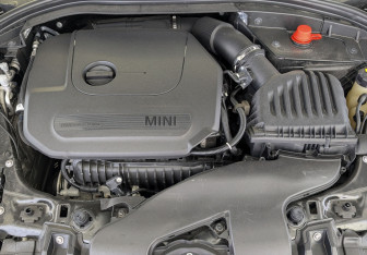 Подержанный автомобиль MINI Clubman Wagon 2019 года (9 фото)