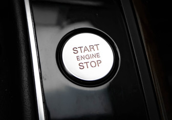 Подержанный автомобиль Audi A6 Sedan 2013 года (17 фото)