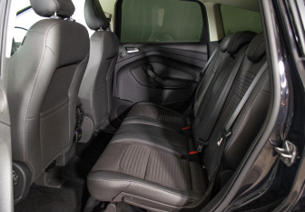 Подержанный автомобиль Ford Kuga 2018 года (12 фото)