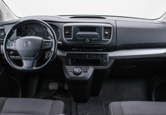 Подержанный автомобиль Citroen SpaceTourer 2021 года (11 фото)