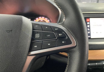 Подержанный автомобиль LADA (ВАЗ) Vesta Sedan 2023 года (16 фото)