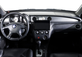 Подержанный автомобиль Mitsubishi Outlander 2005 года (13 фото)