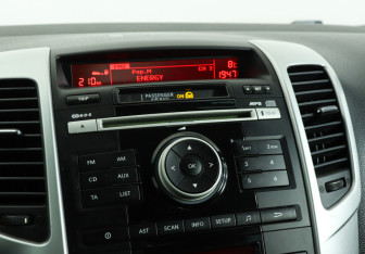 Подержанный автомобиль Kia Venga 2011 года (15 фото)