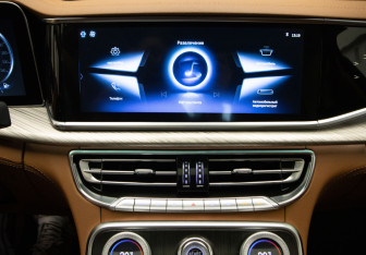 Подержанный автомобиль Hongqi H9 2023 года (21 фото)