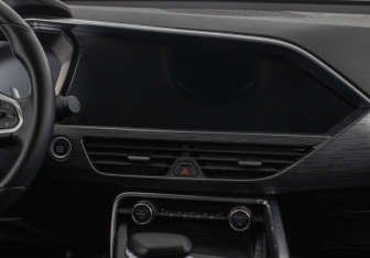 Подержанный автомобиль Geely Tugella 2022 года (14 фото)