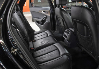 Подержанный автомобиль Audi A6 Sedan 2011 года (10 фото)