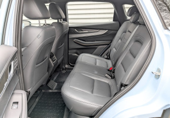 Подержанный автомобиль Exeed LX 2024 года (12 фото)
