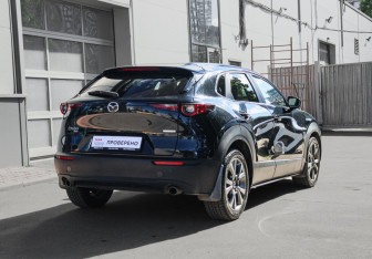 Подержанный автомобиль Mazda CX-30 2021 года (4 фото)