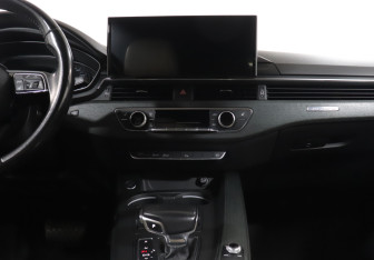 Подержанный автомобиль Audi A5 Coupe 2016 года (14 фото)