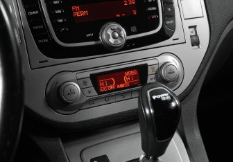 Подержанный автомобиль Ford Kuga 2012 года (15 фото)