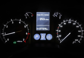 Подержанный автомобиль Lexus GX 2010 года (16 фото)