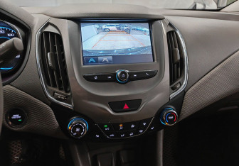 Подержанный автомобиль Chevrolet Cruze Sedan 2017 года (16 фото)