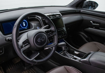 Подержанный автомобиль Hyundai Tucson 2024 года (9 фото)