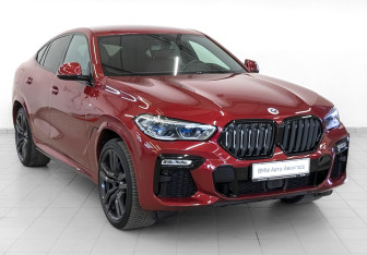Подержанный автомобиль BMW X6 2021 года (3 фото)