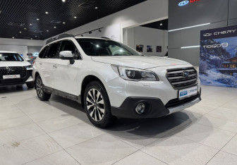 Подержанный автомобиль Subaru Outback Wagon 2017 года (3 фото)