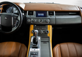 Подержанный автомобиль Land Rover Range Rover Sport 2012 года (12 фото)