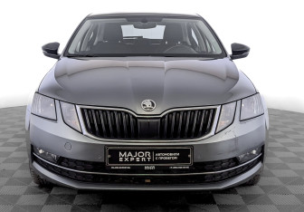 Подержанный автомобиль Skoda Octavia Liftback 2019 года (2 фото)
