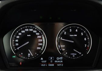 Подержанный автомобиль BMW X2 2020 года (12 фото)