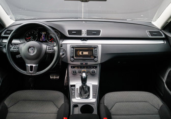 Подержанный автомобиль Volkswagen Passat Wagon 2013 года (11 фото)