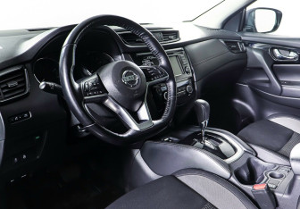 Подержанный автомобиль Nissan Qashqai 2021 года (10 фото)