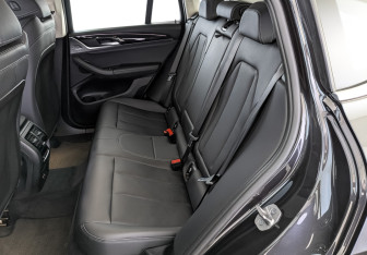 Подержанный автомобиль BMW X4 2021 года (18 фото)