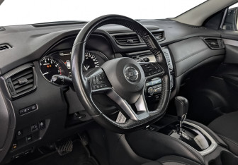 Подержанный автомобиль Nissan Qashqai 2019 года (15 фото)